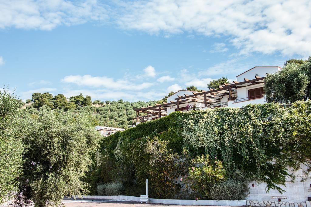 Holiday Lodge al Porto Mattinata Exterior foto