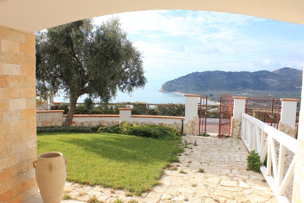 Holiday Lodge al Porto Mattinata Habitación foto